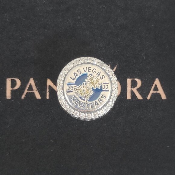 Pandora Las Vegas Bead Charm 2022 New Years Champagne Flutes Pendant S925 Silver - Picture 1 of 7